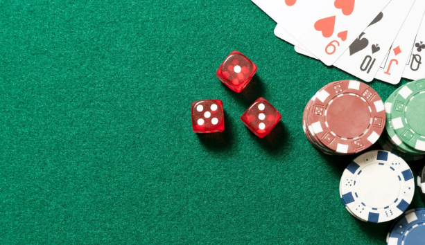 HHPOKER德扑圈：如何查看自己的牌