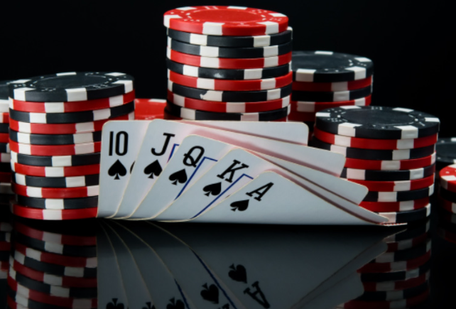 探索HHPOKER：德扑爱好者的在线俱乐部