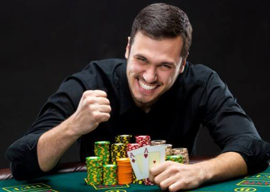 探索历史：hhpoker中CLBU的长寿秘诀
